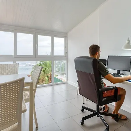 Apartment Living Canteras Homes - Beachfront Story *