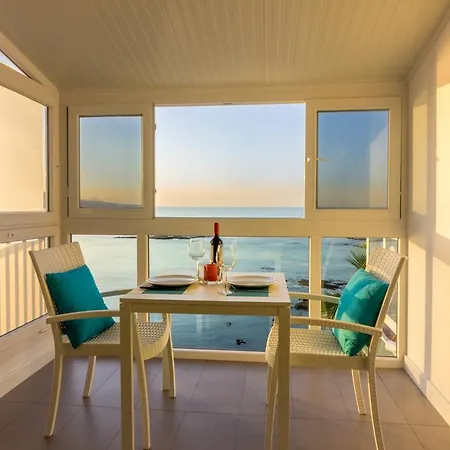 Apartment Living Canteras Homes - Beachfront Story *